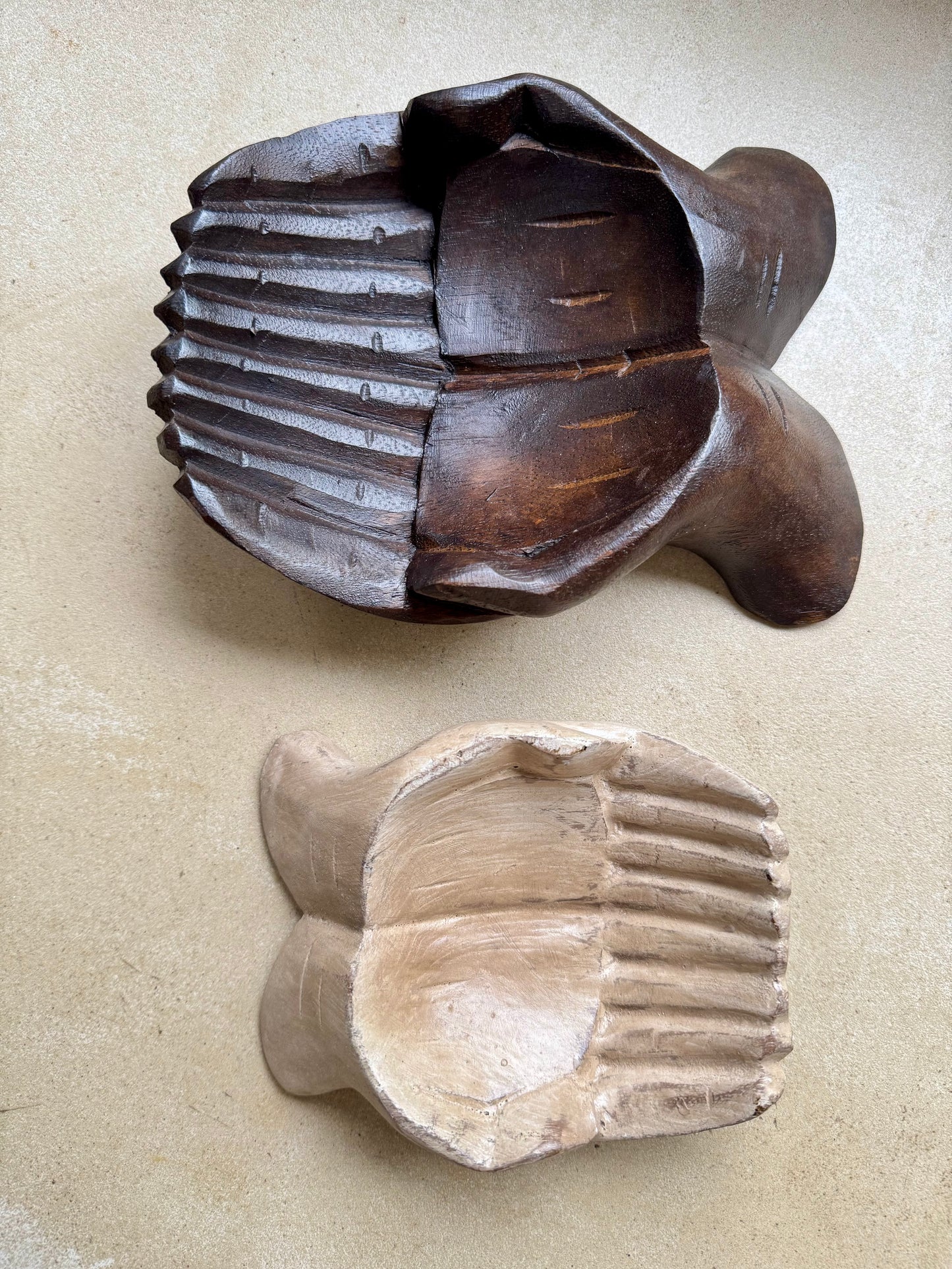 Houten Handen uit Bali - M bruin